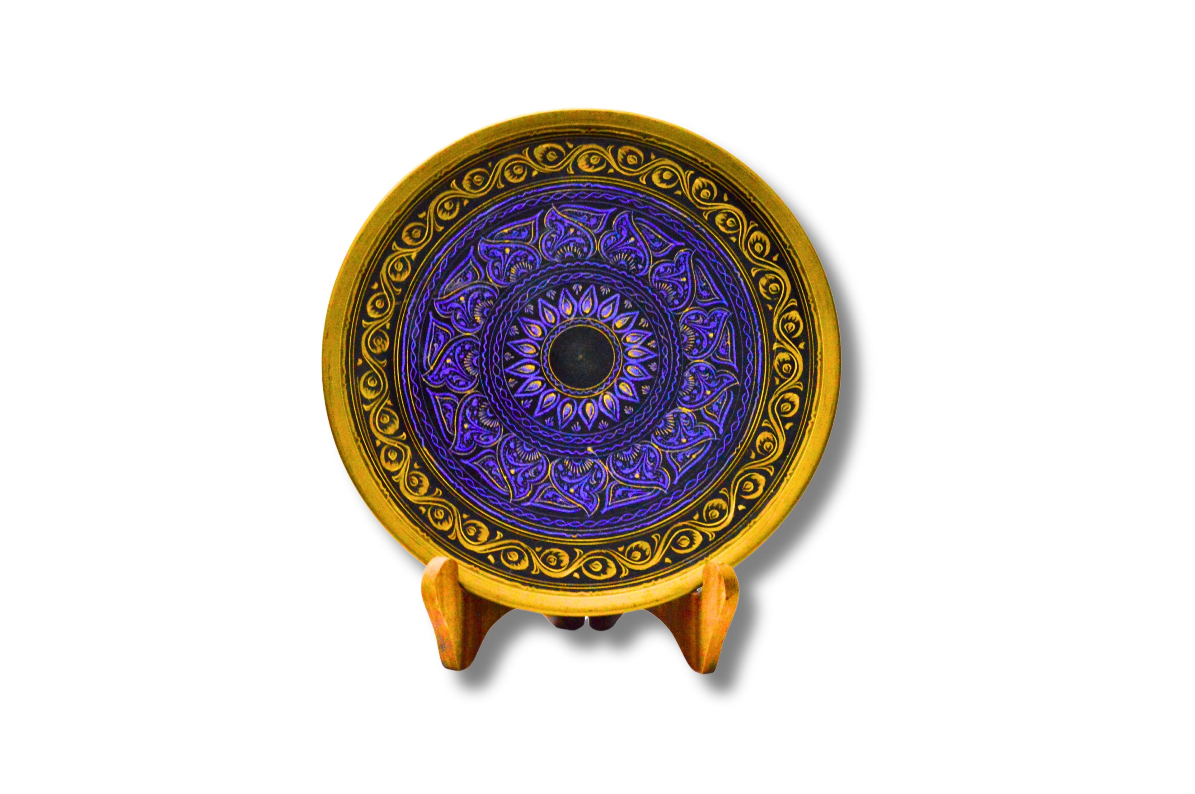 Decoration Item Plate with Stand Yellow Border